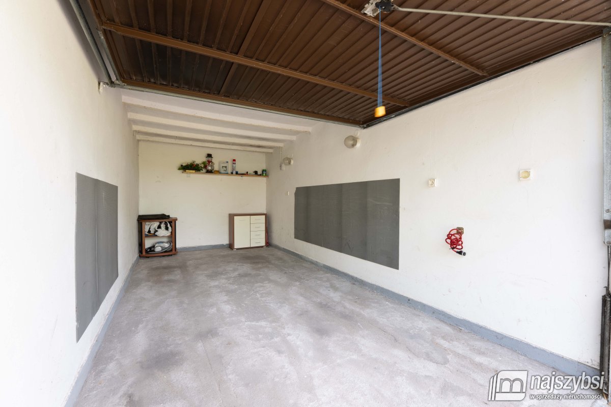 Kołobrzeg - garaż przy ul. Trzebiatowskiej (2)