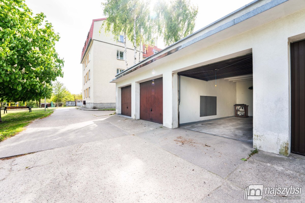 Kołobrzeg - garaż przy ul. Trzebiatowskiej (3)