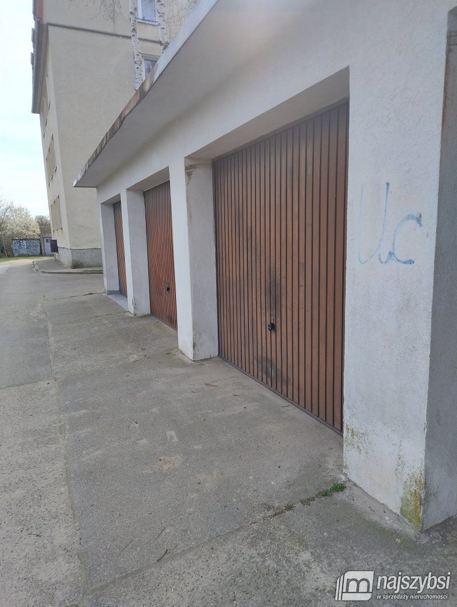 Kołobrzeg - garaż przy ul. Trzebiatowskiej (9)