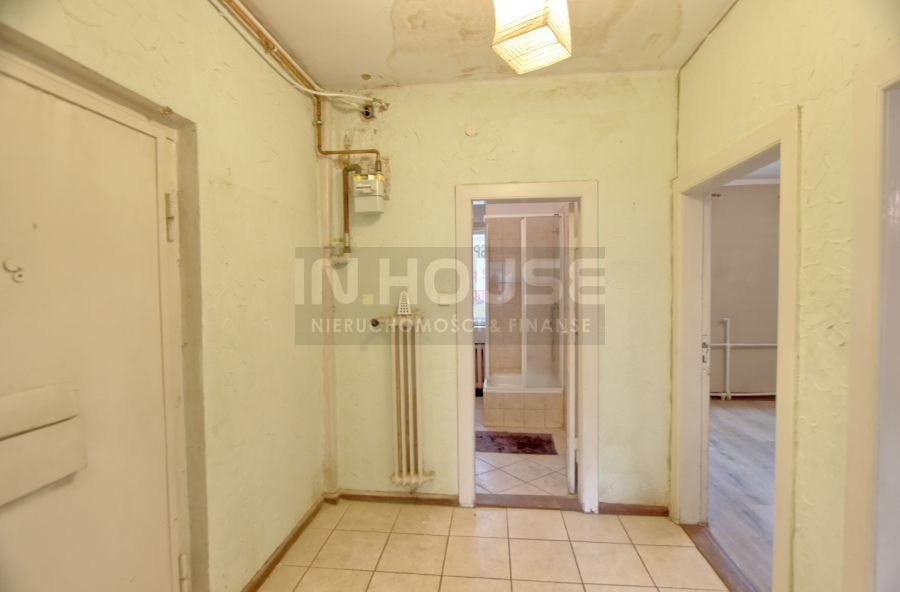 Duże 2 - pokoje w niskim budynku na Pogodnie (4)