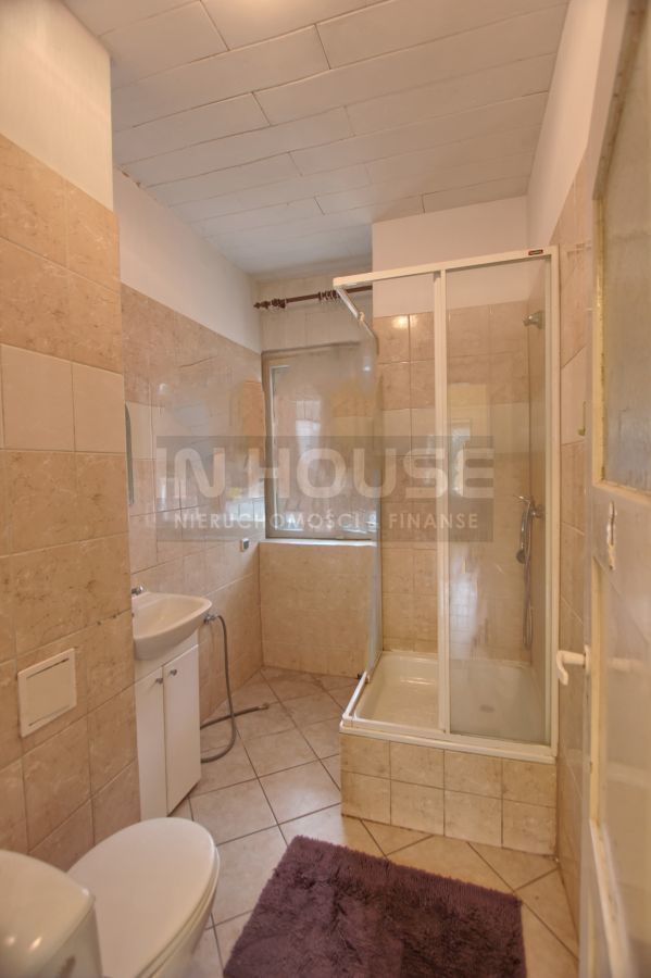 Duże 2 - pokoje w niskim budynku na Pogodnie (6)