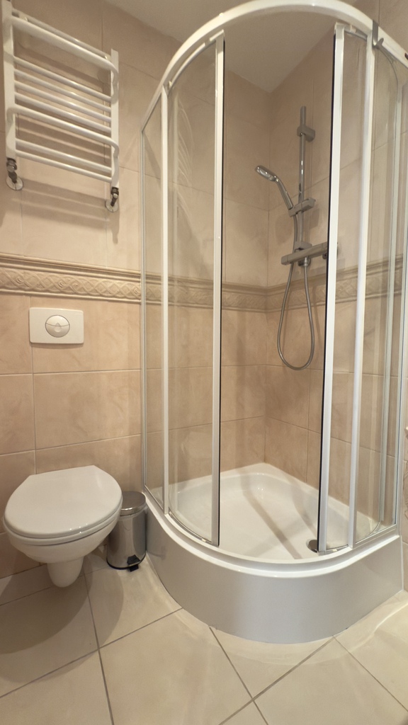 Na sprzedaż 3 pokojowe mieszkanie w Kołobrzegu (12)