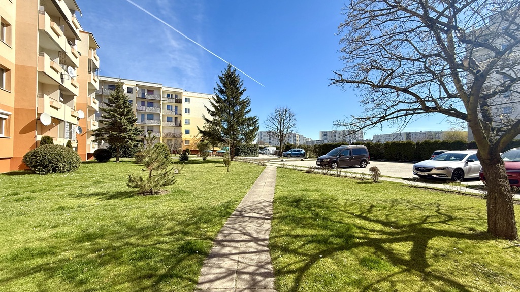 Na sprzedaż 3 pokojowe mieszkanie w Kołobrzegu (22)