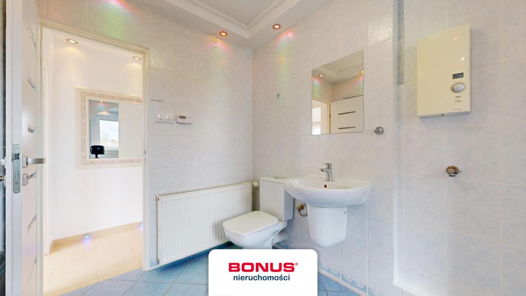 Super lokalizacja! 3 pokoje w centrum z parkingiem (8)