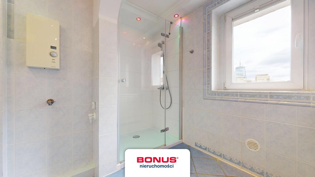 Super lokalizacja! 3 pokoje w centrum z parkingiem (9)