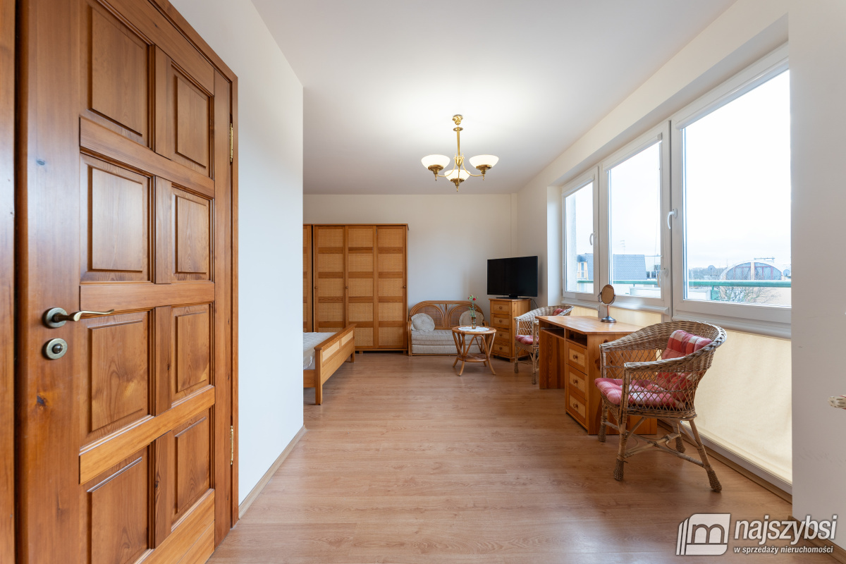 KOŁOBRZEG - APARTAMENT - WIDOK NA MORZE I LATARNIĘ (15)