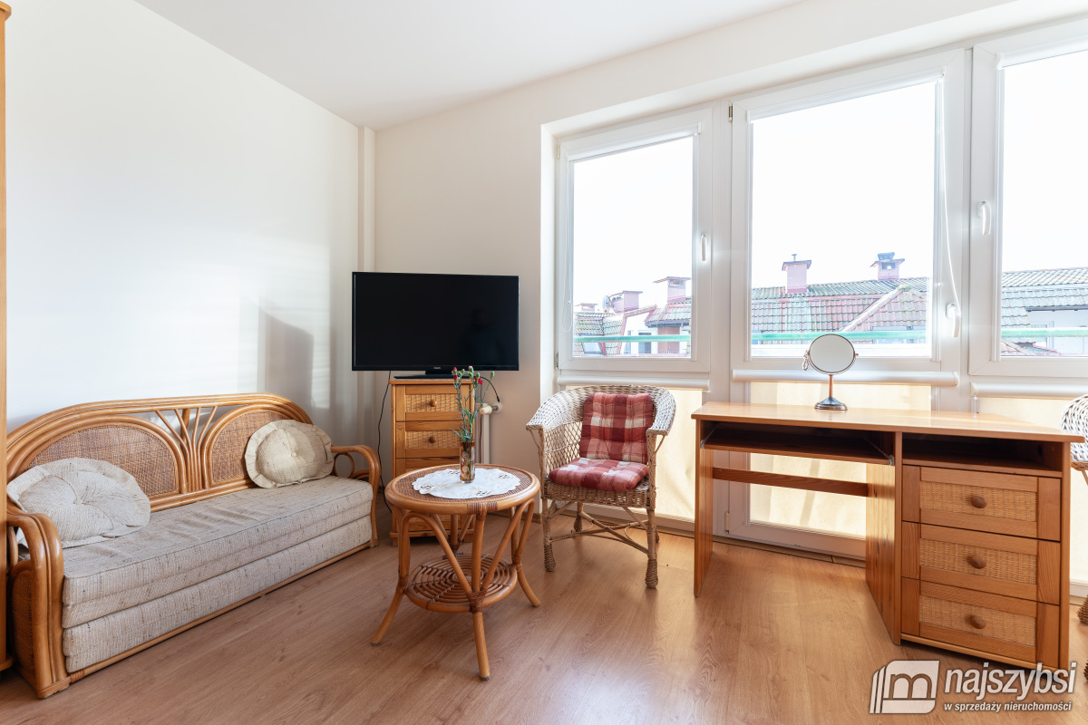 KOŁOBRZEG - APARTAMENT - WIDOK NA MORZE I LATARNIĘ (16)