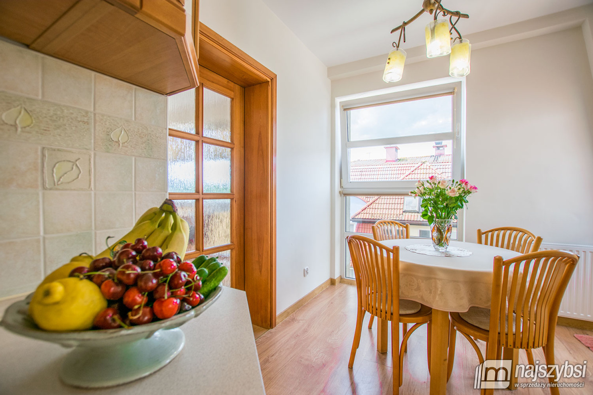 KOŁOBRZEG - APARTAMENT - WIDOK NA MORZE I LATARNIĘ (5)