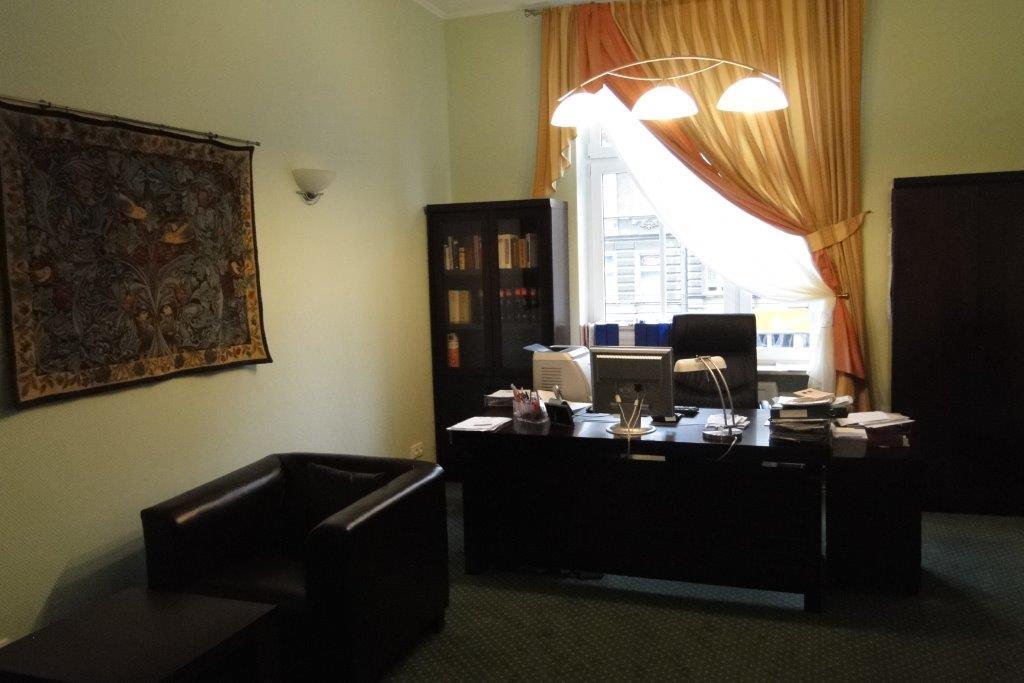 Lokal biurowy o powierzchni 120 mkw do wynajęcia. (3)