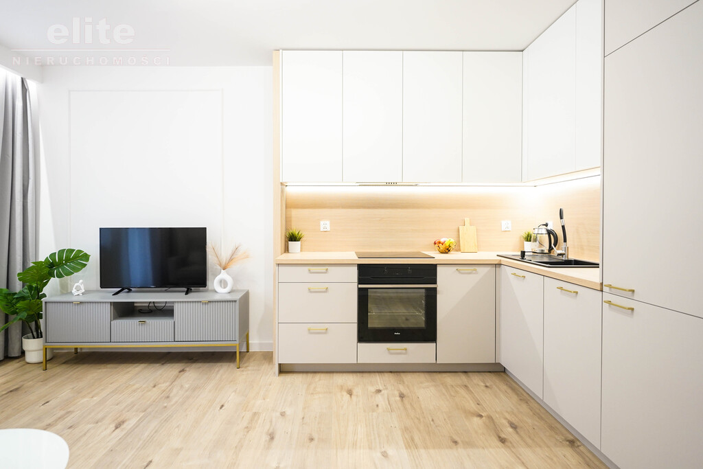 3 POKOJE W CENTRUM PO REMONCIE BALKON (7)