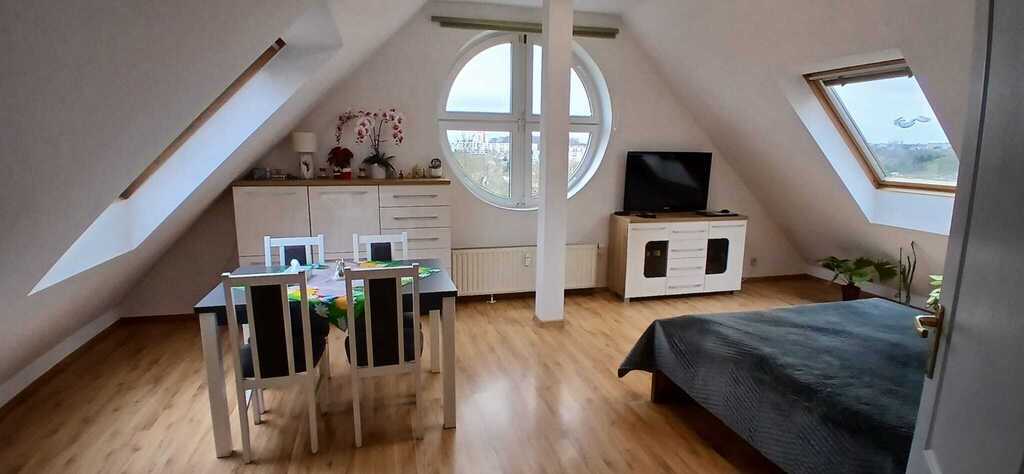 Mieszkanie dwupokojowe (1)