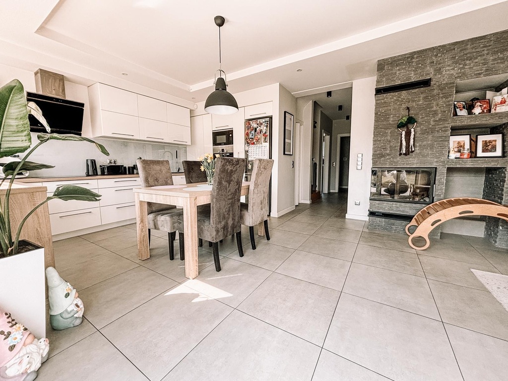 NOWA NIŻSZA CENA !!! Duży bliżniak  w Dobrej Sz. (5)