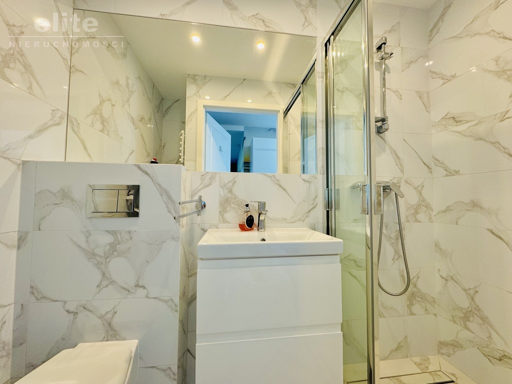 Rewal 3 pok apartament z widokiem na morze I linia (9)