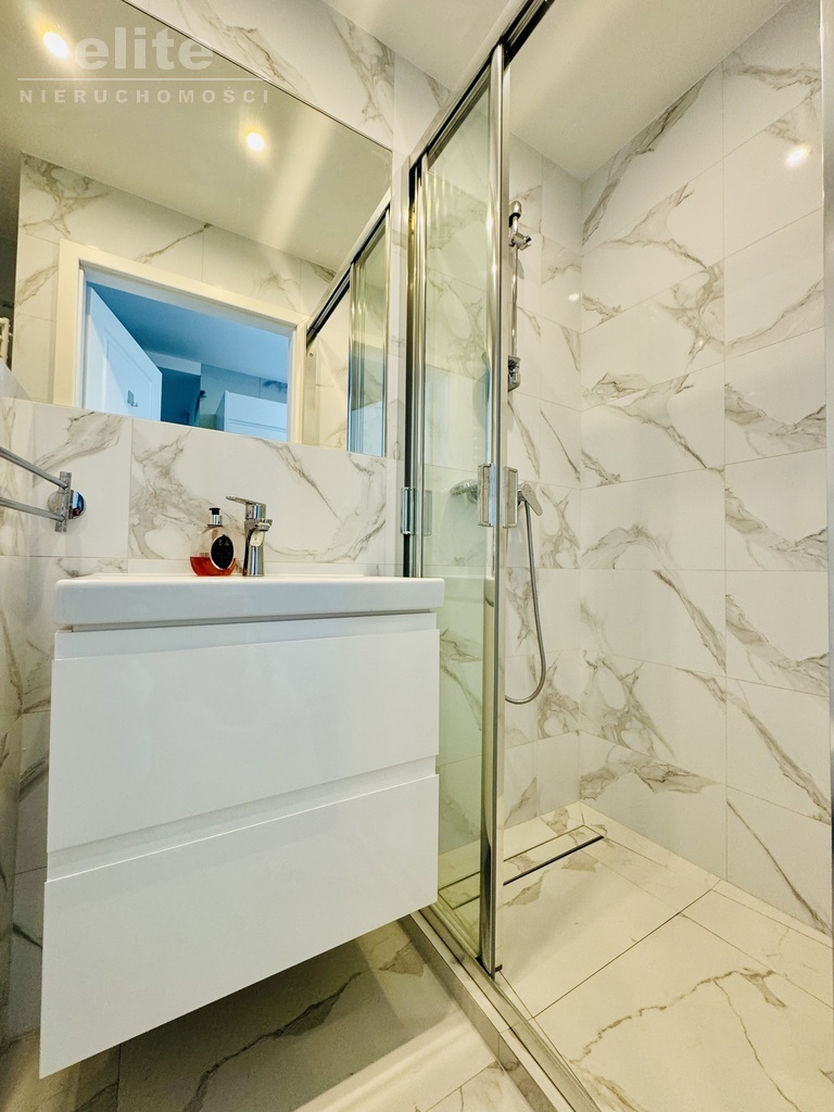 Rewal 3 pok apartament z widokiem na morze I linia (10)