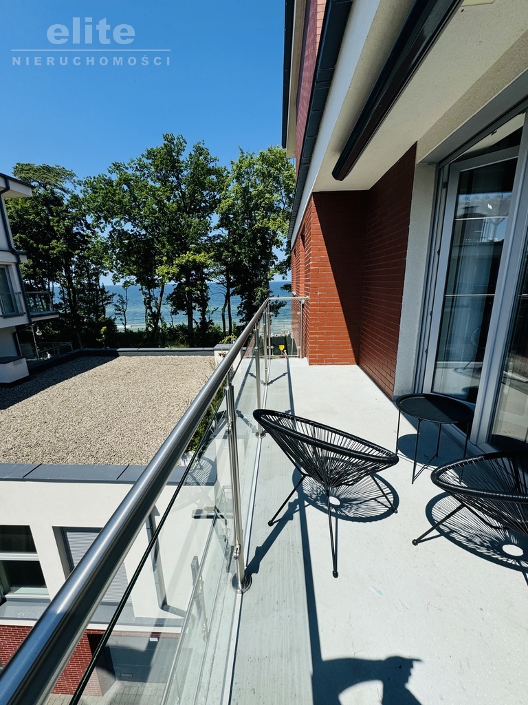Rewal 3 pok apartament z widokiem na morze I linia (2)