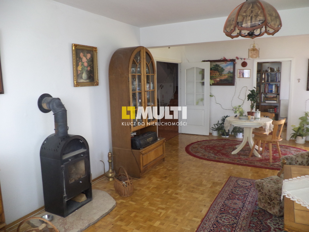 Dom wolnostojący z pięknym widokiem (3)