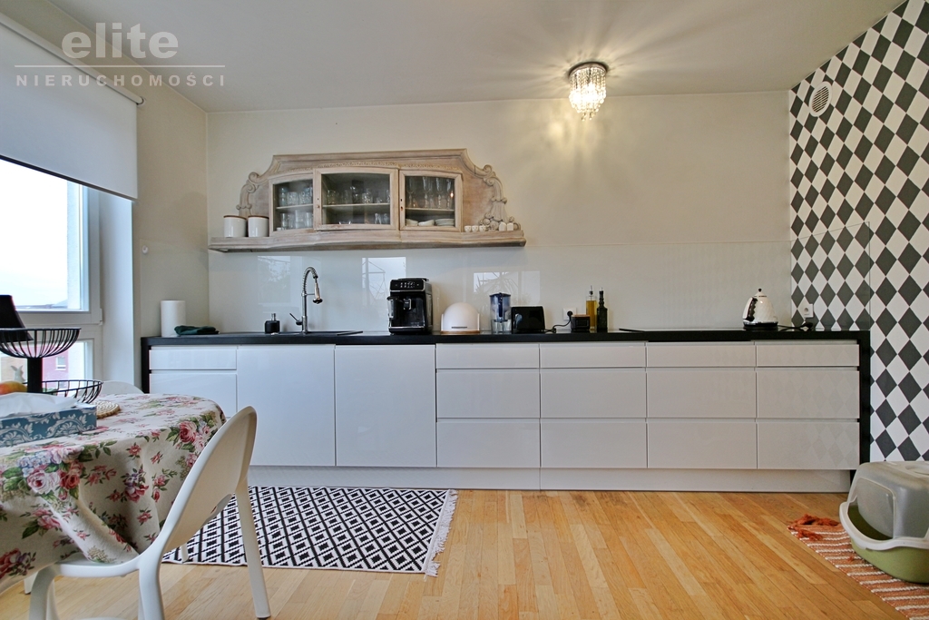 Mieszkanie z dużym tarasem (5)