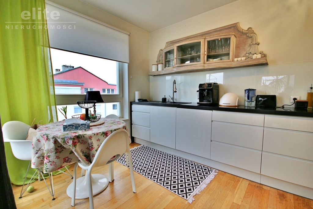 Mieszkanie z dużym tarasem (6)