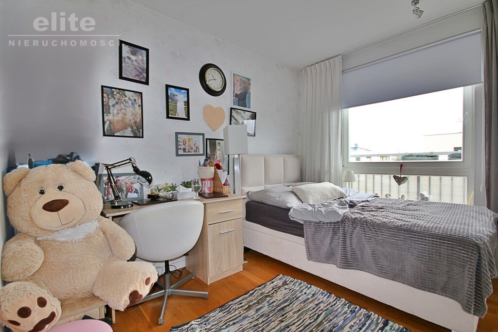 Mieszkanie z dużym tarasem (13)