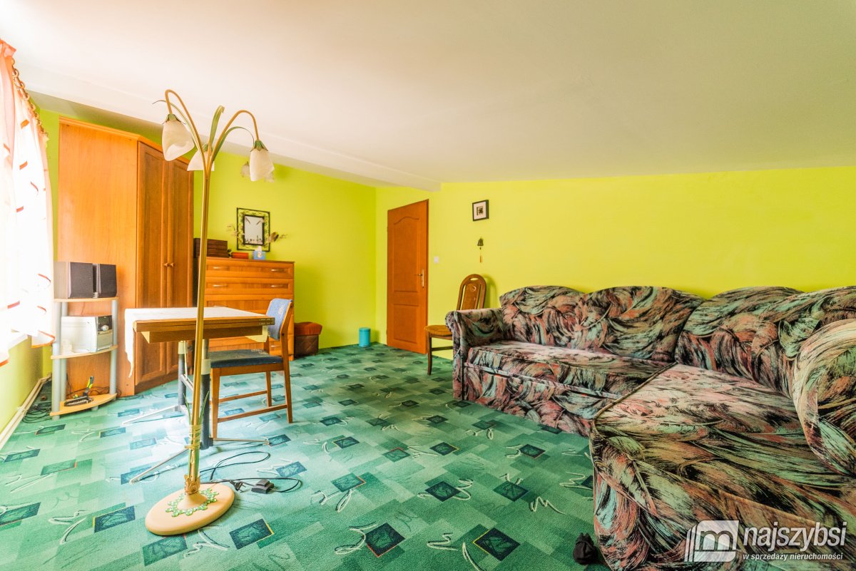 Sława- gospodarstwo z 2 domami na dużej działce. (12)