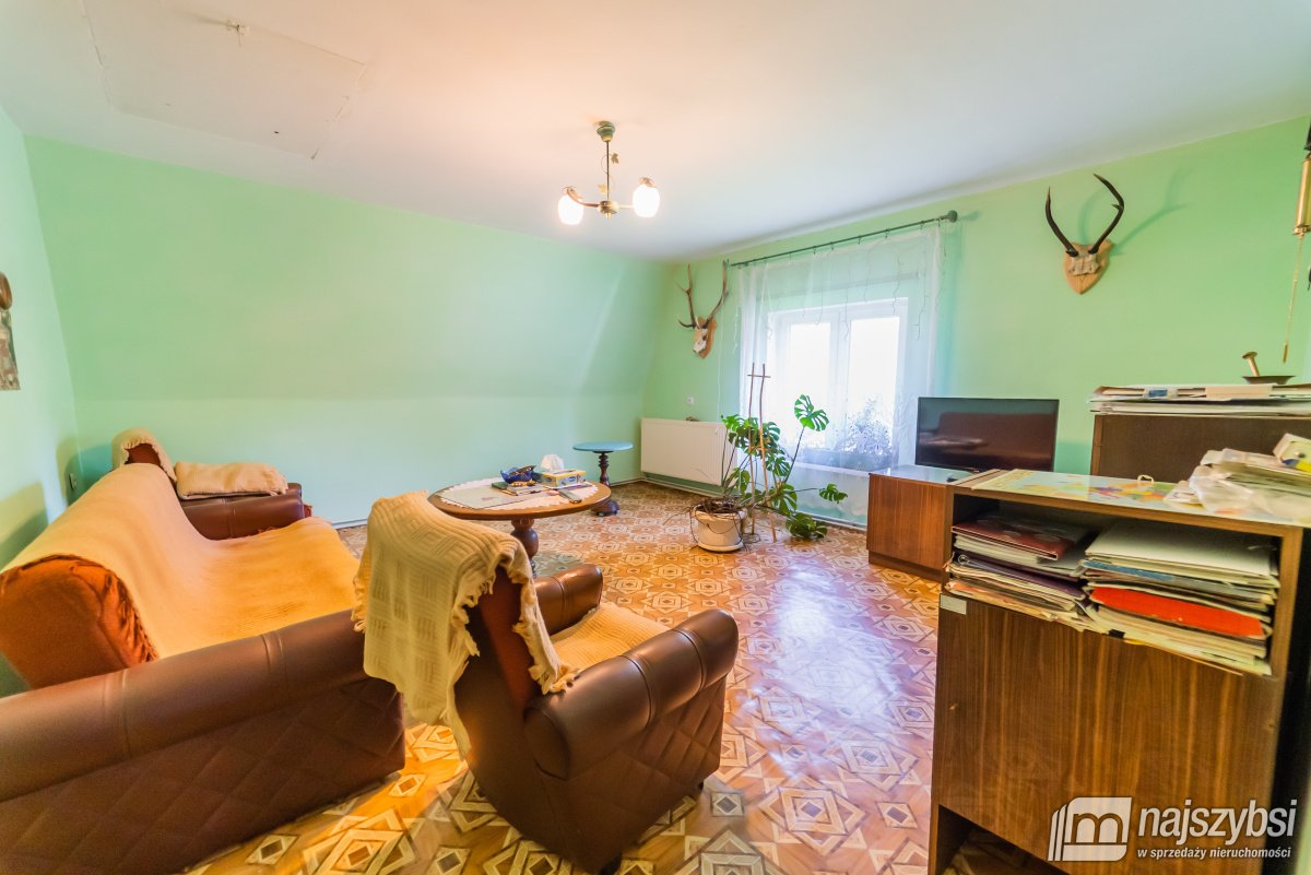 Sława- gospodarstwo z 2 domami na dużej działce. (17)