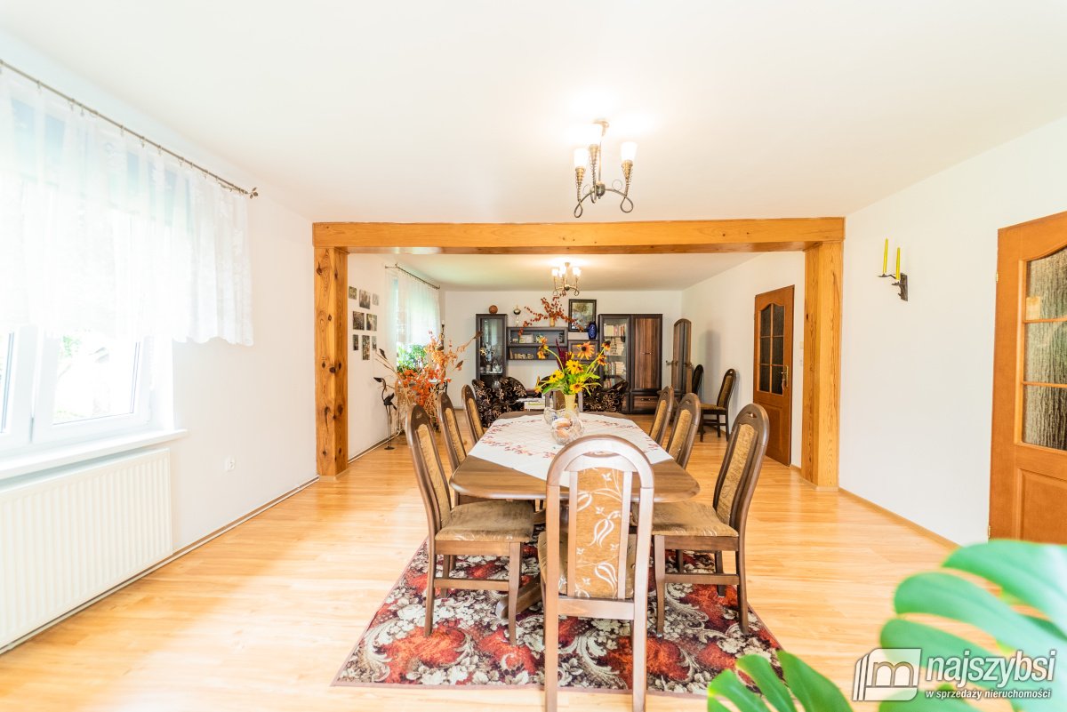 Sława- gospodarstwo z 2 domami na dużej działce. (3)