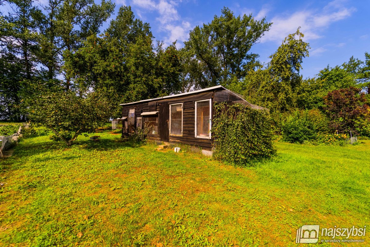 Sława- gospodarstwo z 2 domami na dużej działce. (39)