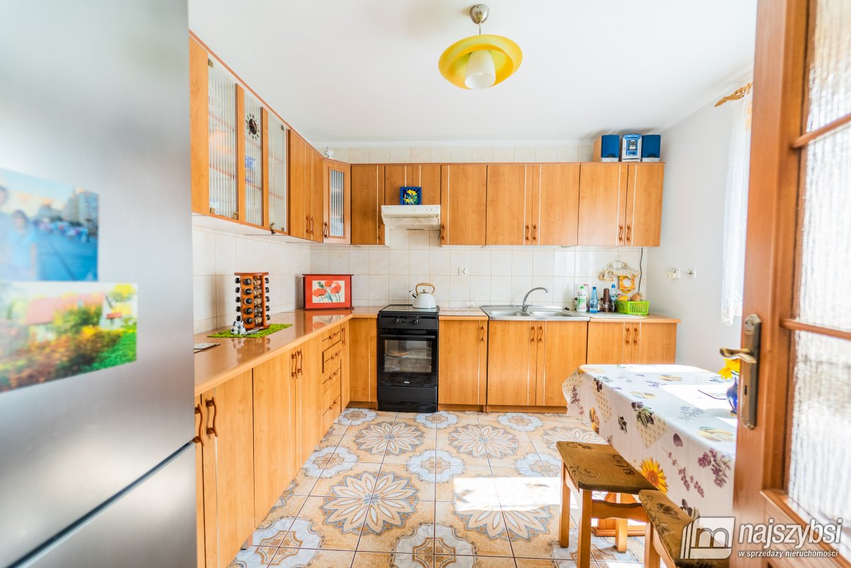 Sława- gospodarstwo z 2 domami na dużej działce. (6)