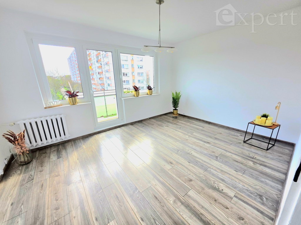 Trzy pokoje z balkonem - osiedle Zachód (2)