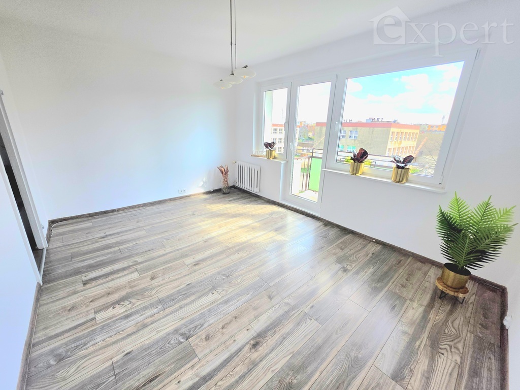 Trzy pokoje z balkonem - osiedle Zachód (4)