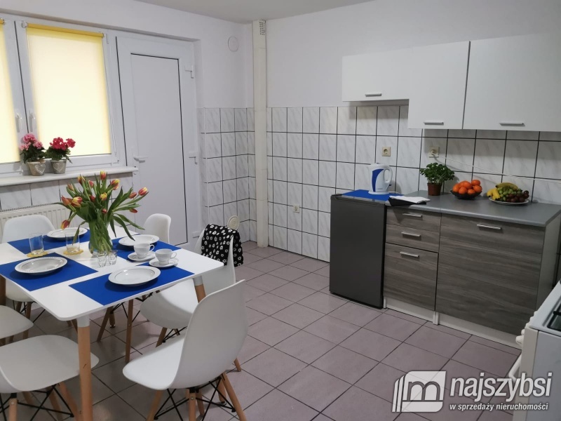 Pensjonat z widokiem na jezioro. (21)