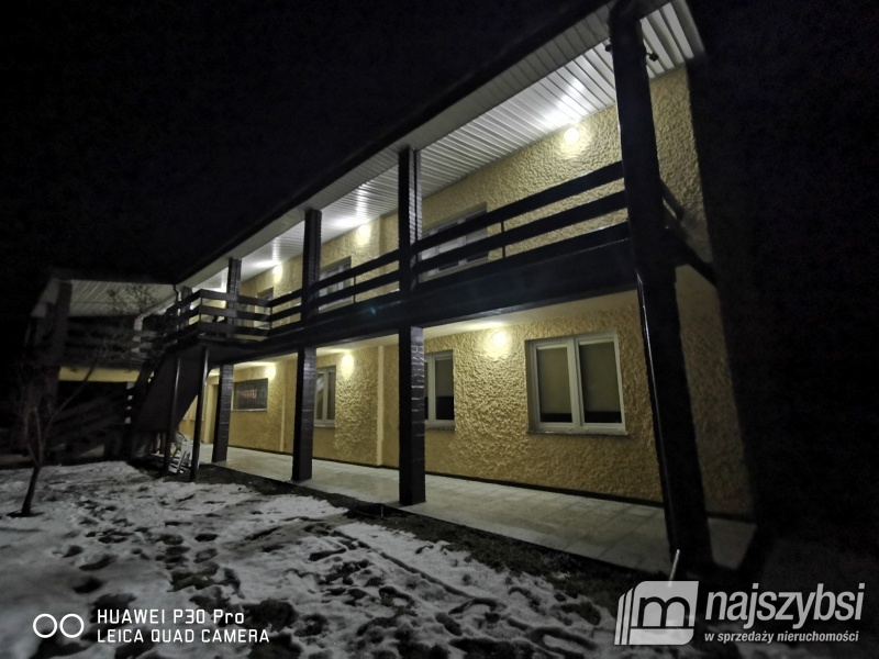 Pensjonat z widokiem na jezioro. (33)