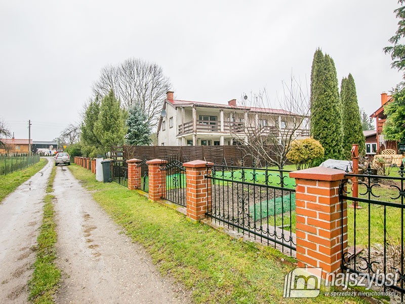 Pensjonat z widokiem na jezioro. (35)