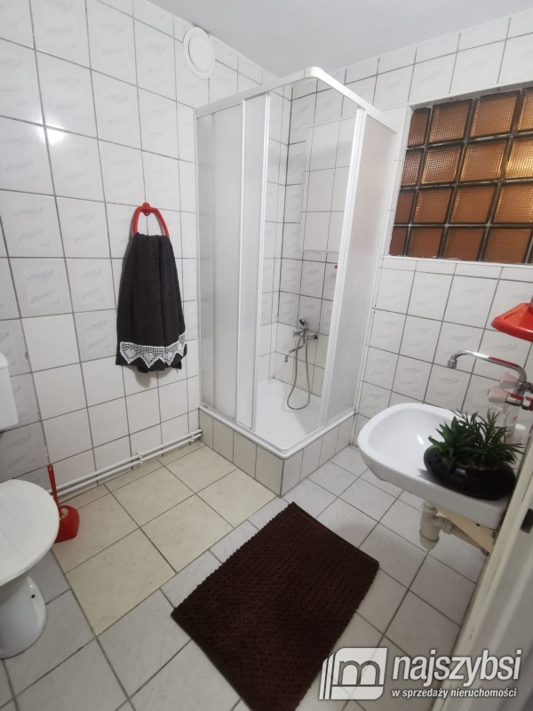 Pensjonat z widokiem na jezioro. (7)