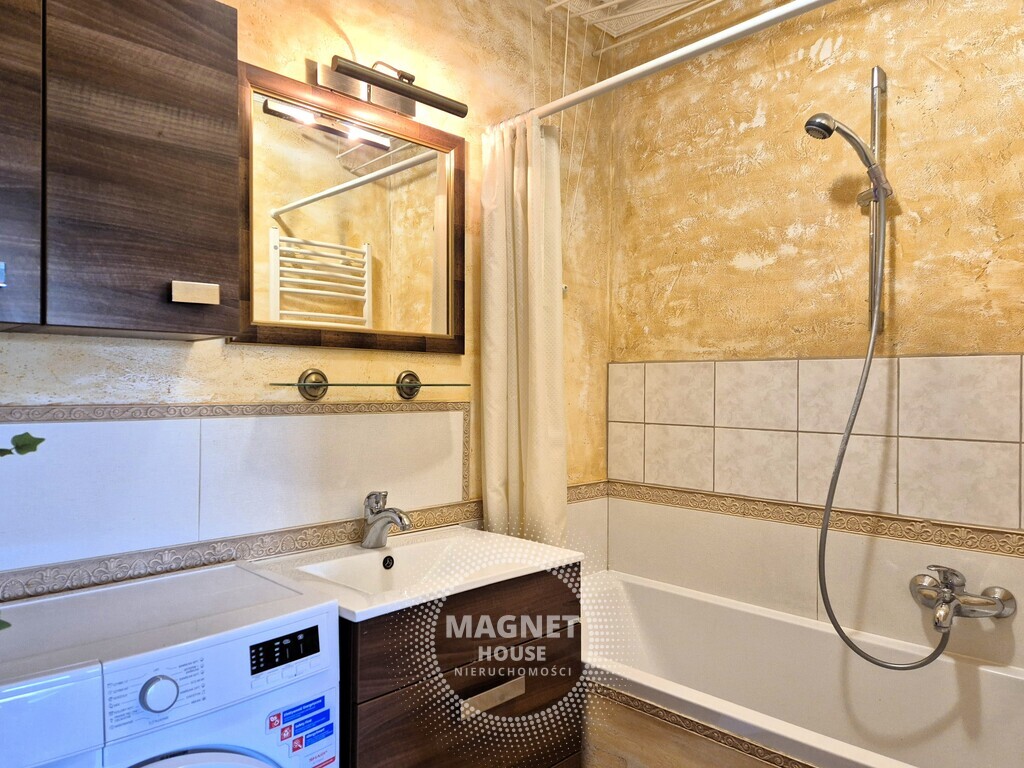 2 pokoje | 1-go Maja | Rezerwacja do 12/09 (11)