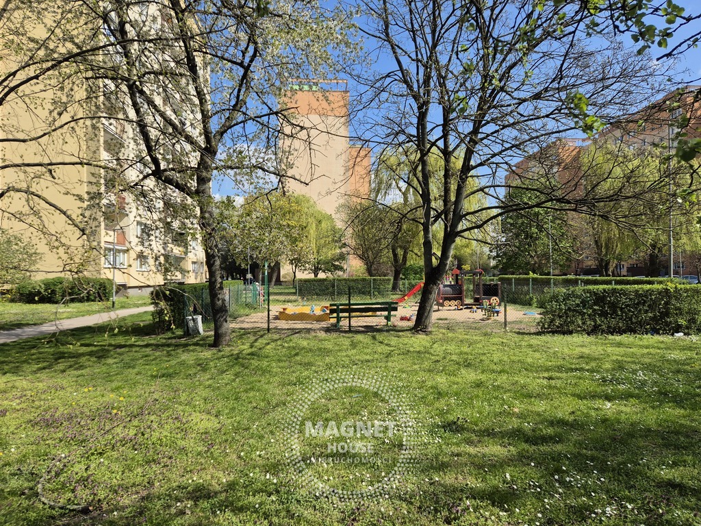 2 pokoje | 1-go Maja | Rezerwacja do 12/09 (18)