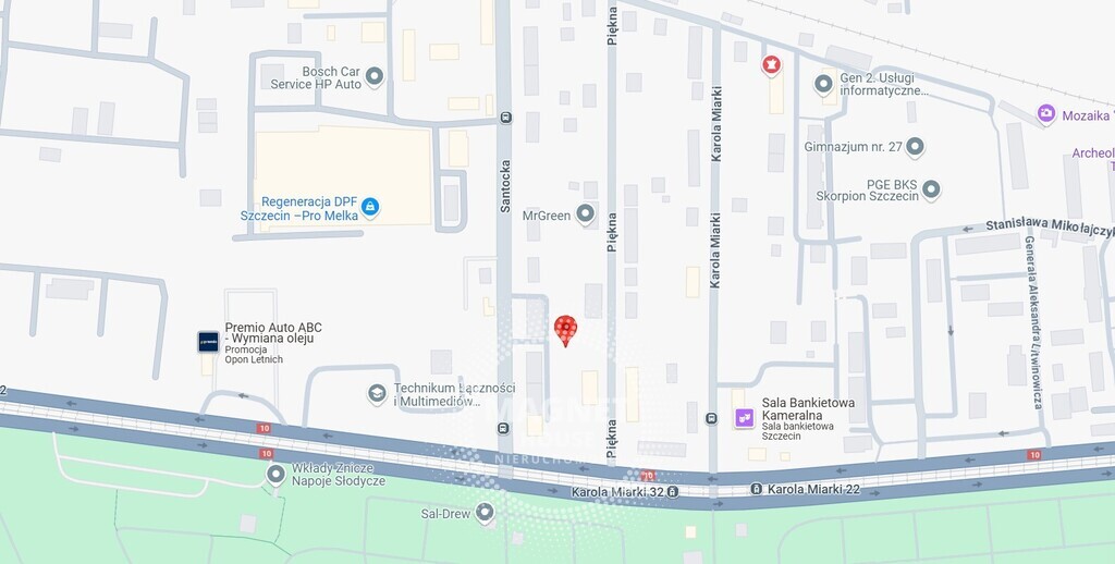 Garaż Santocka po remoncie z kanałem prądem i wodą (6)