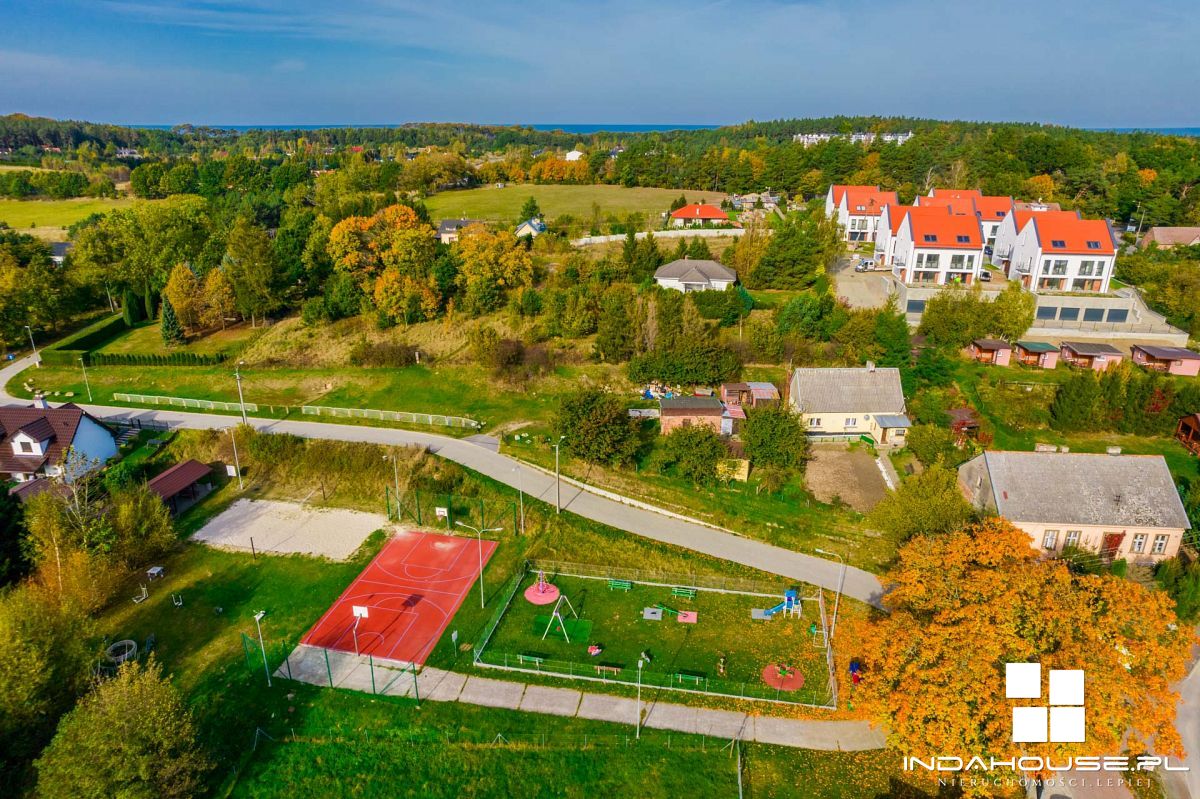 Dom nad morzem, dom parterowy na dużej działce... (11)