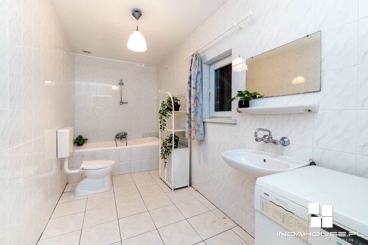 Dom nad morzem, dom parterowy na dużej działce... (17)