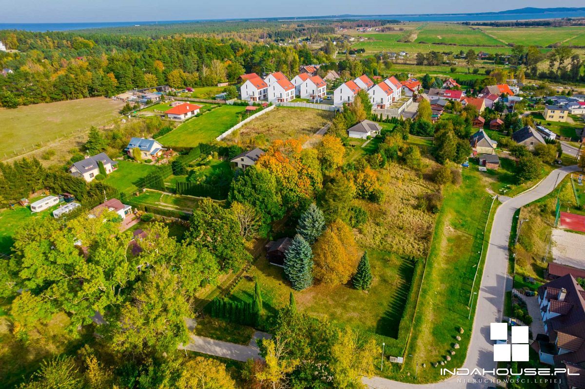 Dom nad morzem, dom parterowy na dużej działce... (2)