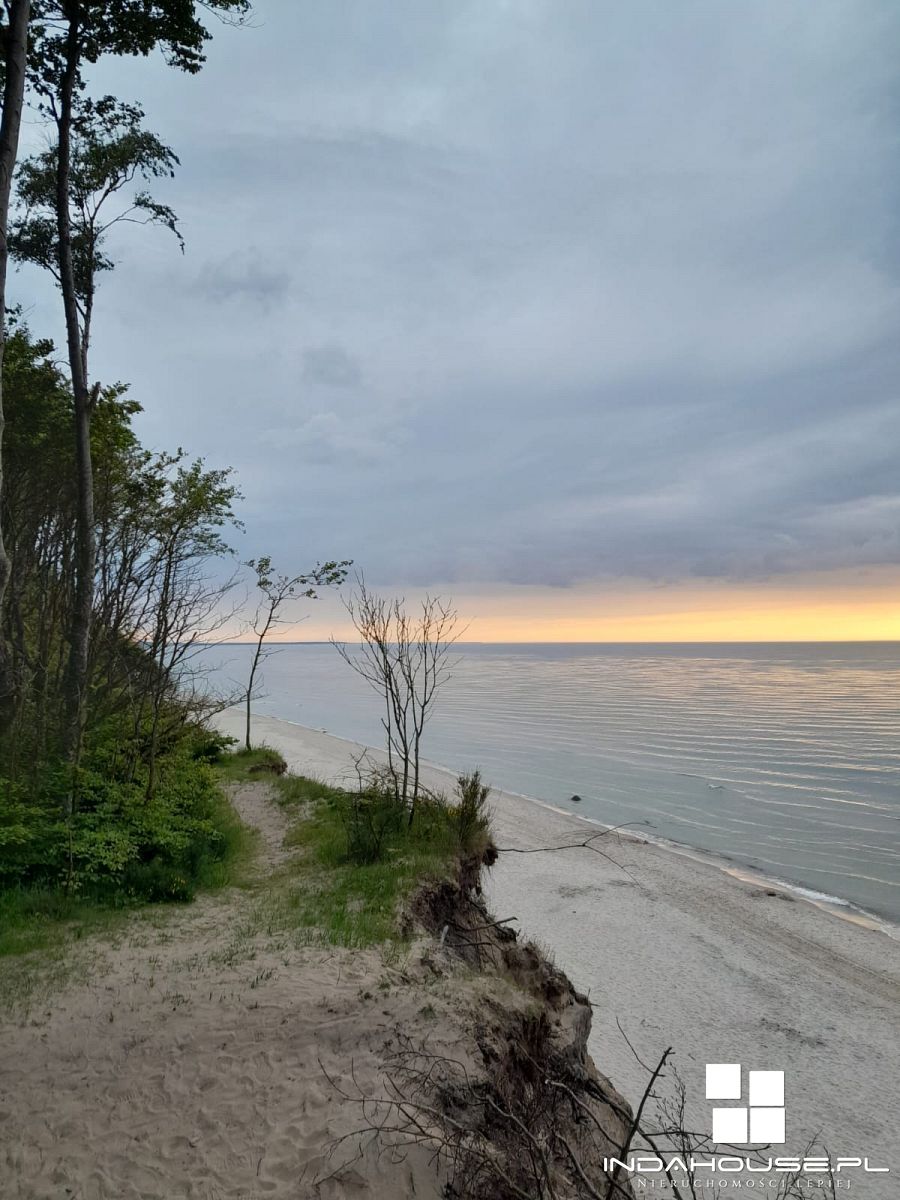 Dom nad morzem, dom parterowy na dużej działce... (22)