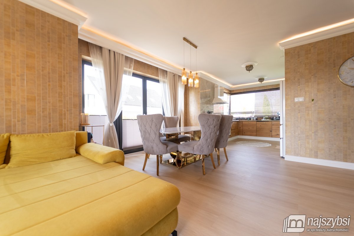 Goleniów- luksusowy dom w spokojnej lokalizacji (18)