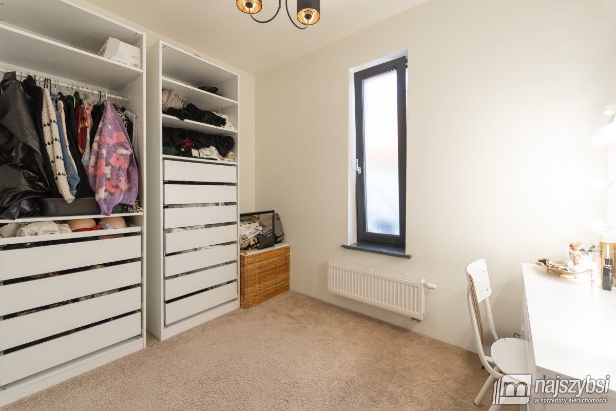 Goleniów- luksusowy dom w spokojnej lokalizacji (24)