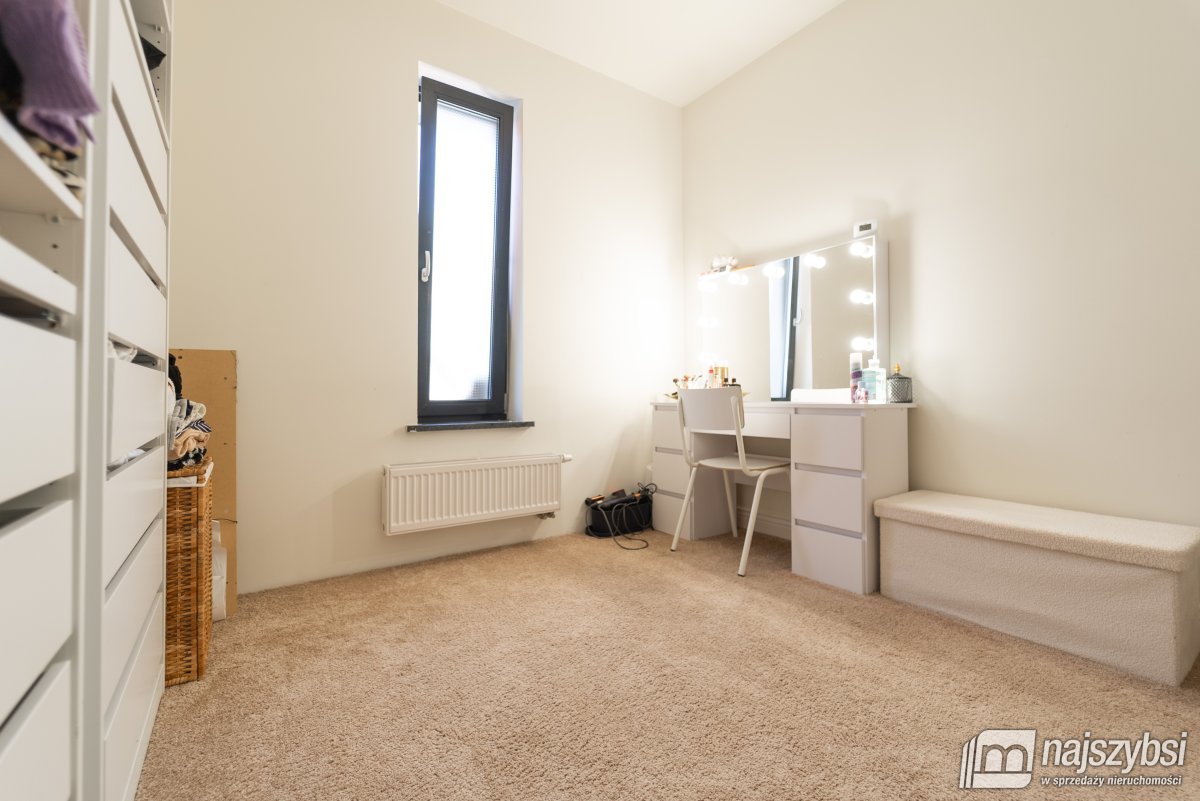 Goleniów- luksusowy dom w spokojnej lokalizacji (25)