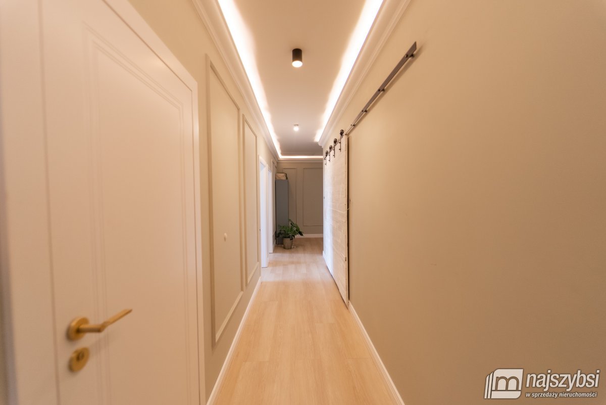 Goleniów- luksusowy dom w spokojnej lokalizacji (29)