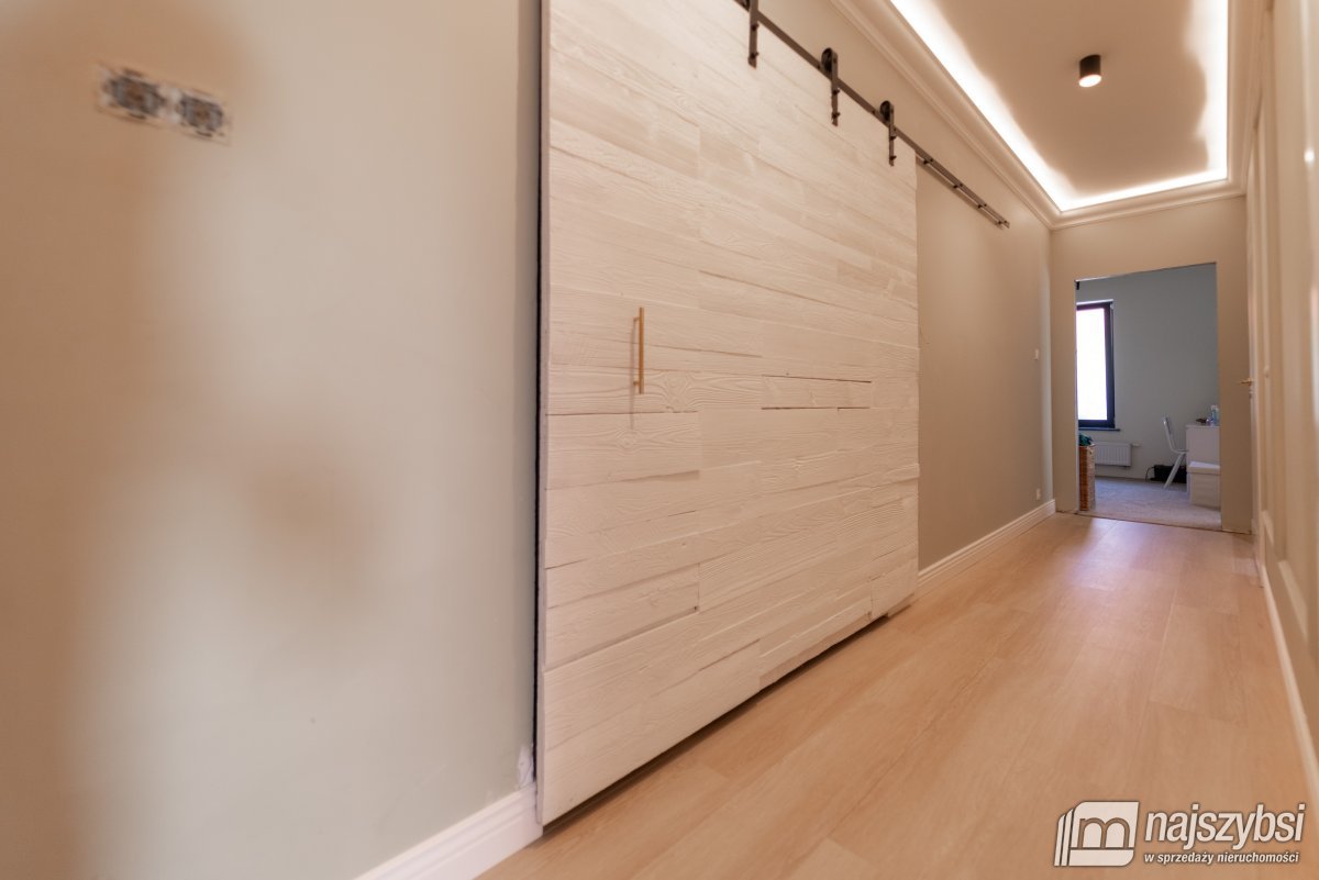 Goleniów- luksusowy dom w spokojnej lokalizacji (32)