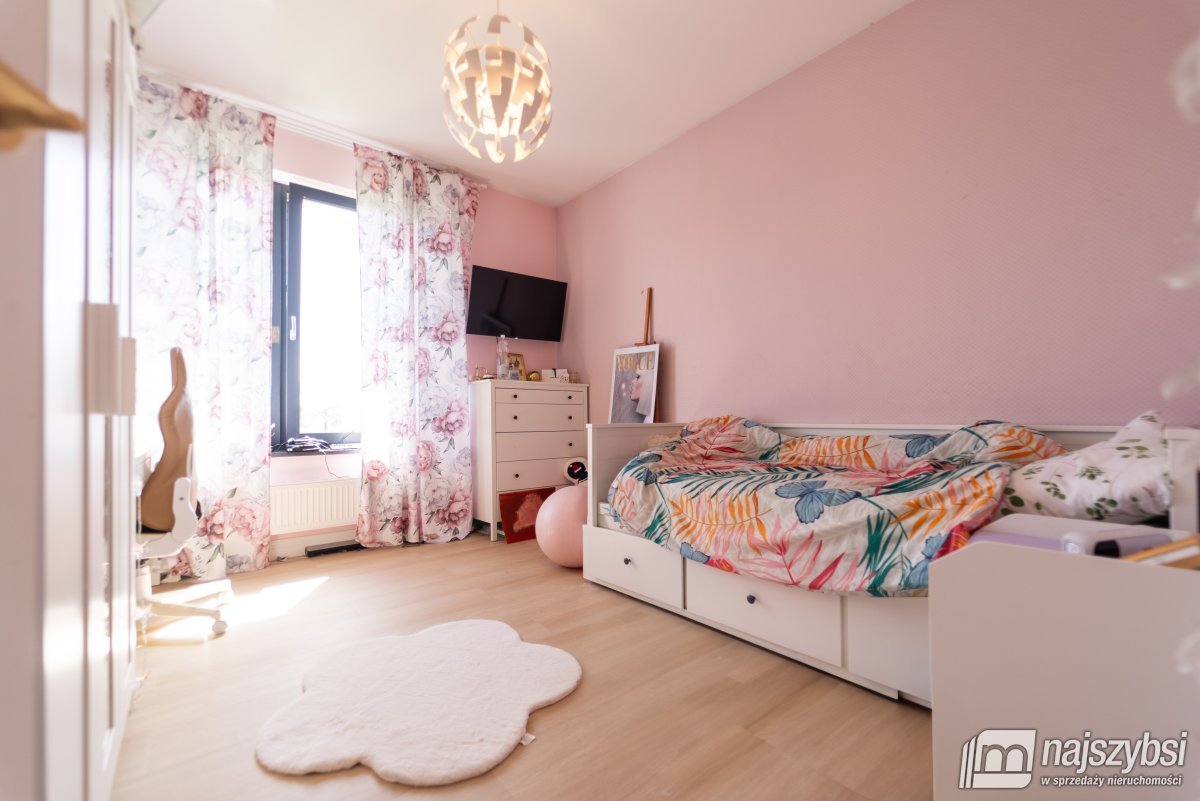 Goleniów- luksusowy dom w spokojnej lokalizacji (33)