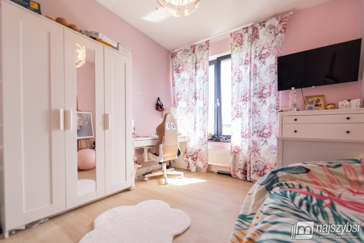 Goleniów- luksusowy dom w spokojnej lokalizacji (34)