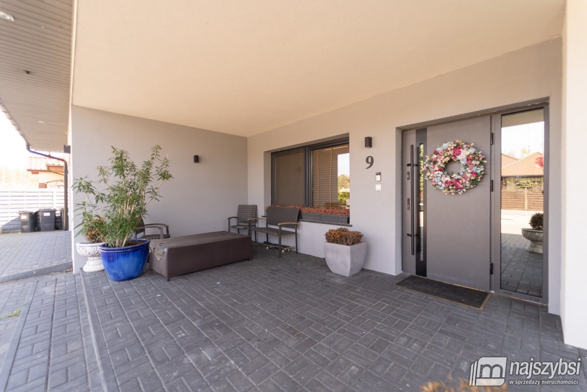 Goleniów- luksusowy dom w spokojnej lokalizacji (37)