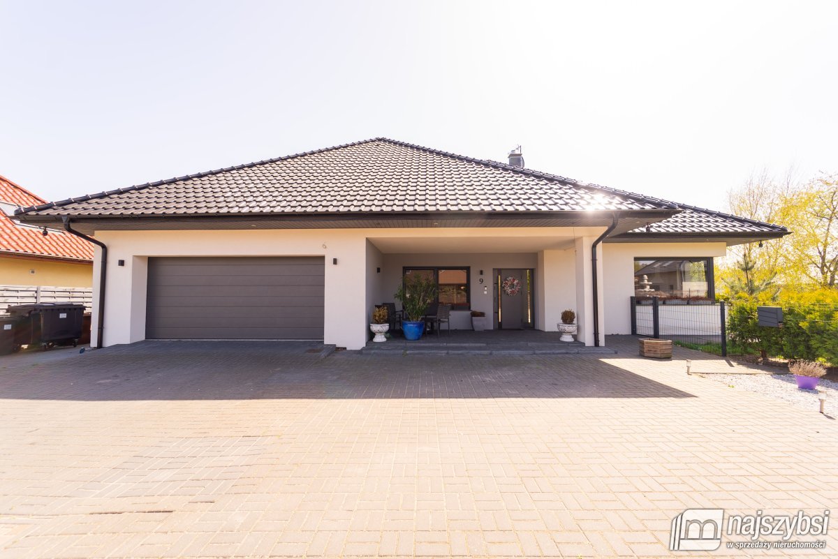 Goleniów- luksusowy dom w spokojnej lokalizacji (38)